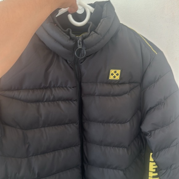 Off-White Black and Yellow Puffer (100% Authentic) Extremely Rare Size M(Slim L) - Picture 2 of 13